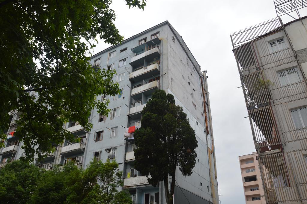 Irakli'S Apartment With Sea View 巴统 客房 照片