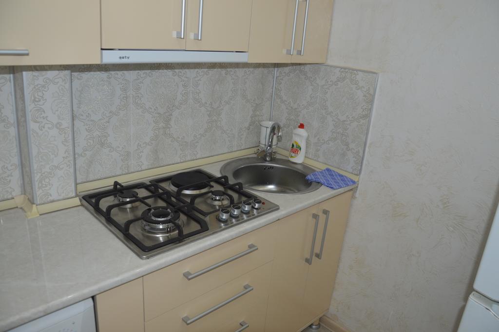 Irakli'S Apartment With Sea View 巴统 客房 照片