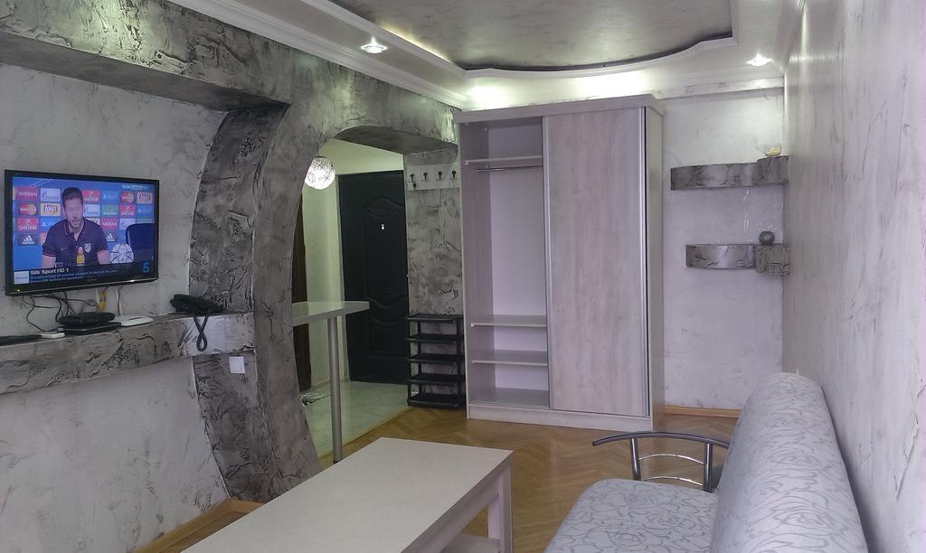 Irakli'S Apartment With Sea View 巴统 外观 照片
